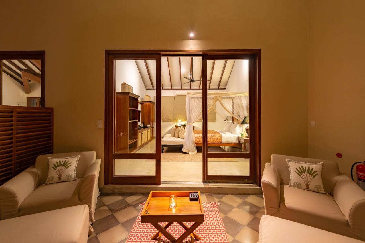 Taru Villas The Long House - Bentota Bagian luar foto