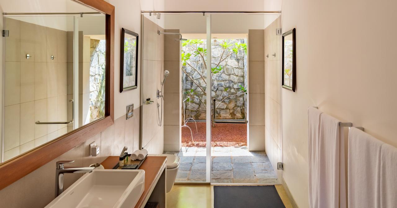 Taru Villas The Long House - Bentota Bagian luar foto